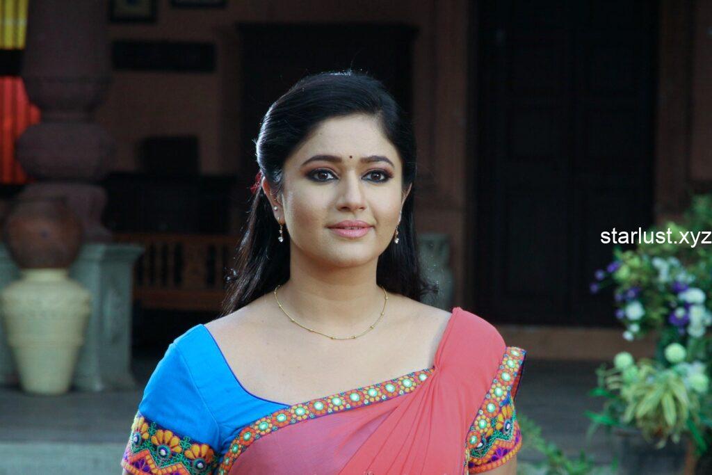 poonam bhajwa face 4