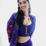 meenakshi chaudary hot cleavage navel and thighs photos HD (41)