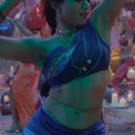 rashmika mandanna hot cleavage and navel show from sikandar movie 2025 (20)