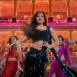 rashmika mandanna hot cleavage and navel show from sikandar movie 2025 (27)