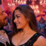 rashmika mandanna hot cleavage and navel show from sikandar movie 2025 (28)
