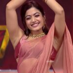 rashmika mandanna hot cleavage and navel show from sikandar movie 2025 (6)