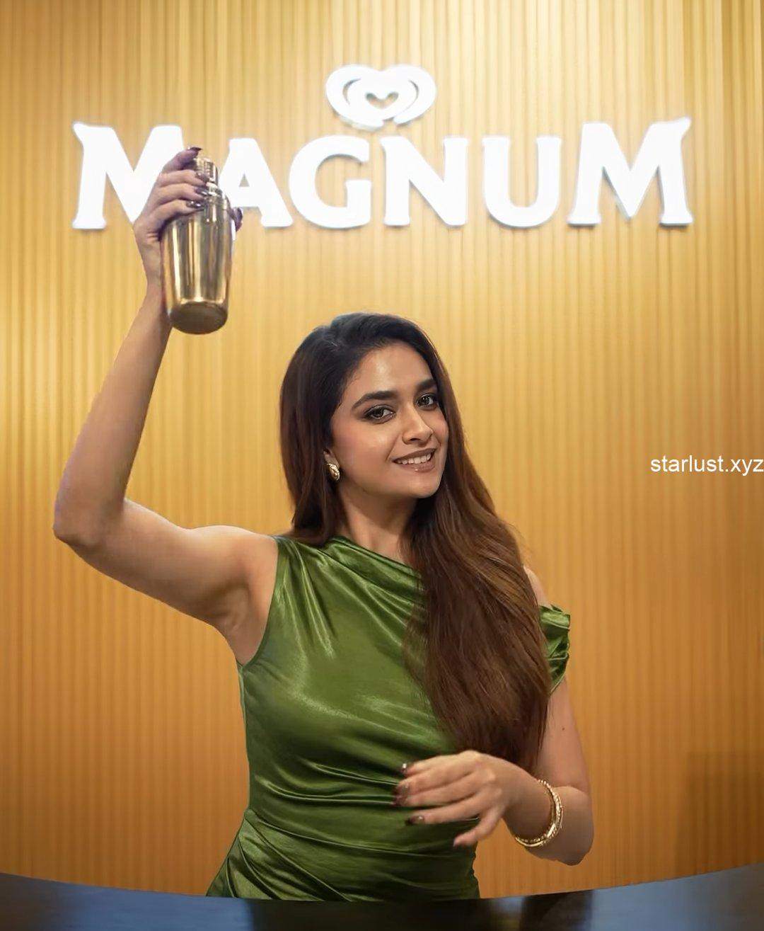 keerthys suresh hot armpits navel and sexy expressions HD-starlust (16)