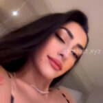 DIVYA_SHARMA_IRRESISTIBLE_FLAUNTS_HER_WIDE_OPEN_CLEAVAGE (5)