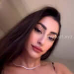 DIVYA_SHARMA_IRRESISTIBLE_FLAUNTS_HER_WIDE_OPEN_CLEAVAGE (7)