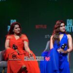 KRITI_SANON_HOT_BACKLESS_SHOW_IN_BLUE_GOWN (18)