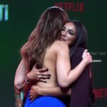 KRITI_SANON_HOT_BACKLESS_SHOW_IN_BLUE_GOWN (34)