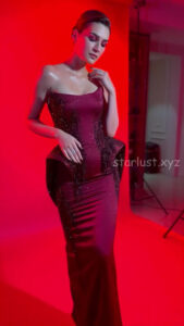 KRITI_SANON_HOT_PHOTOSHOOT_IN_RED_GOWN_2025