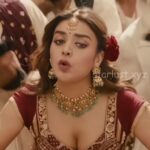 NIDHI_AGERWAL_HOT_THIGHS_AND_CLEAVAGE_SHOW_IN_HARI_HARA_VEERAMALLU (2)