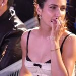 fatima_sana_sheik_hot_cleavage_and_thighs_HD (17)