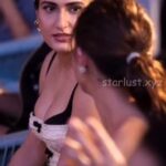fatima_sana_sheik_hot_cleavage_and_thighs_HD (22)