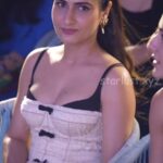 fatima_sana_sheik_hot_cleavage_and_thighs_HD (6)
